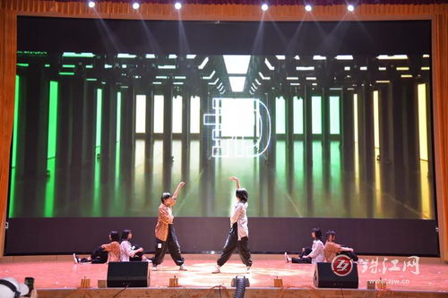 宣威市第六中学第十三届 五四 文化艺术节文艺汇演精彩纷呈