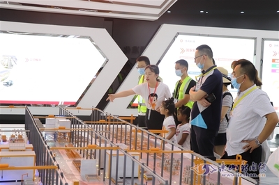 走进绿色工厂 零距离了解装配式建筑智能制造